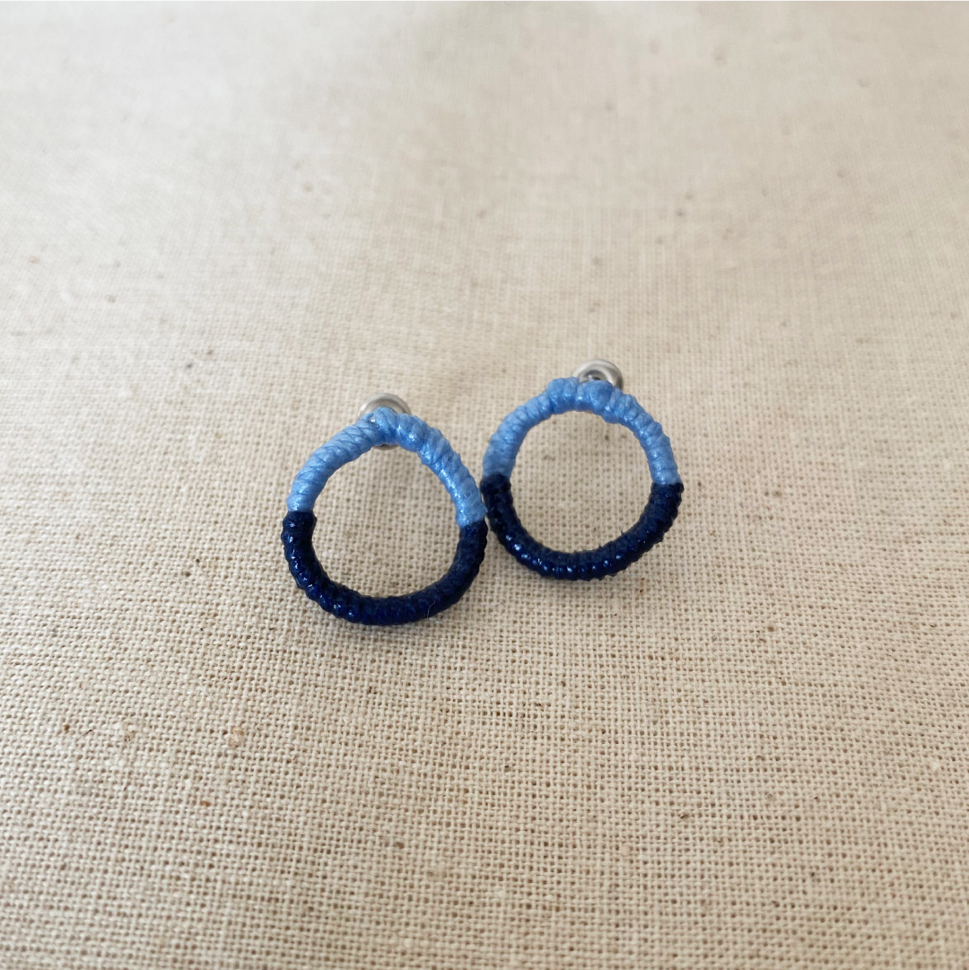 Circle earrings