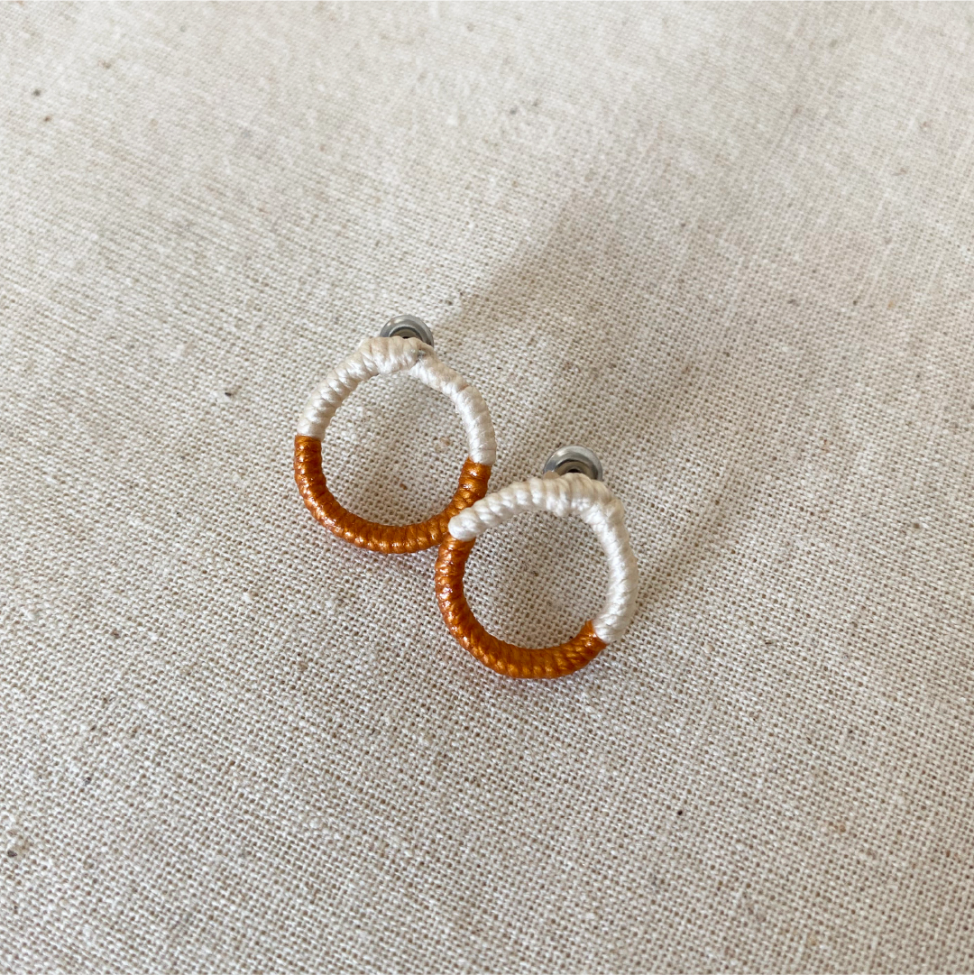 Circle earrings